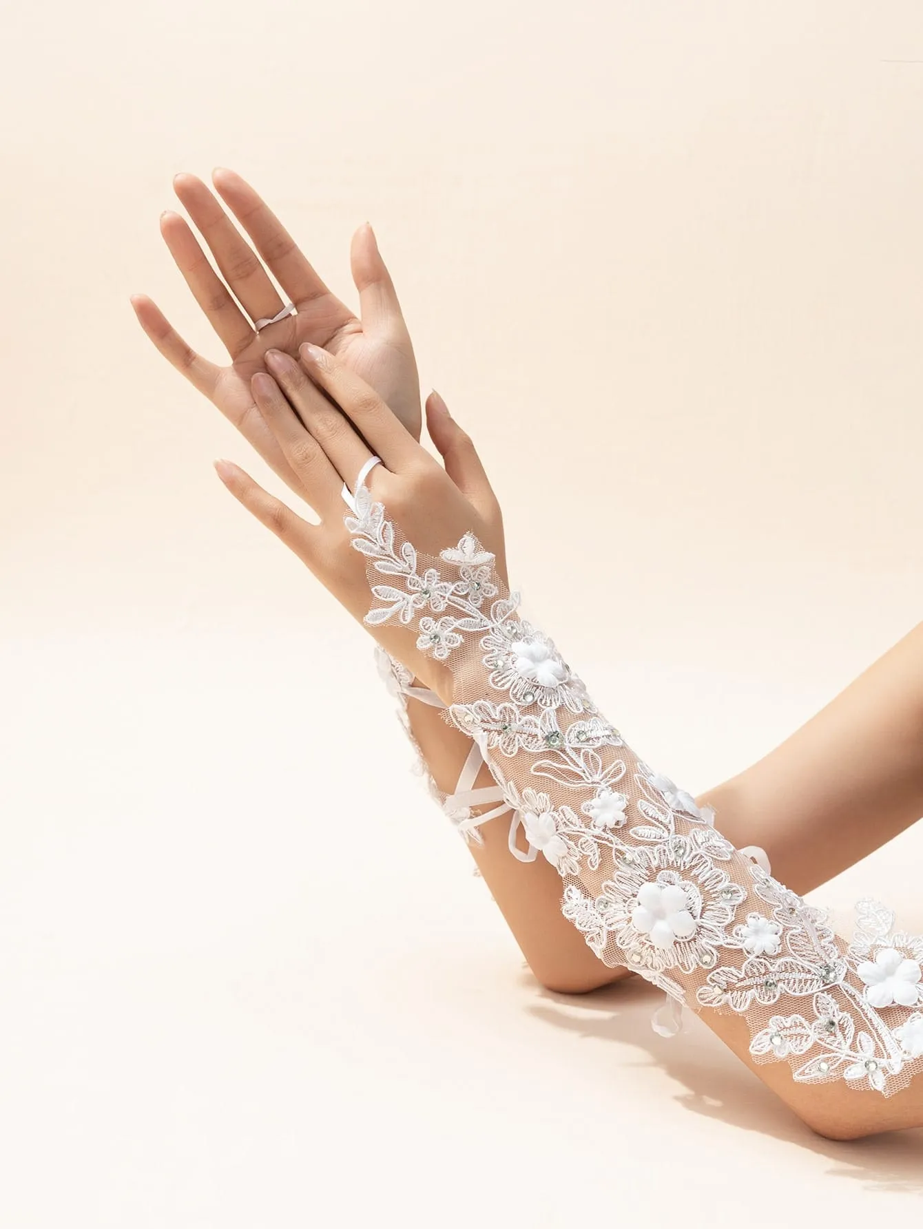 1pair White Bridal Gloves, Suitable For Wedding, Evening Party, Ballroom Dance, And Daily Use