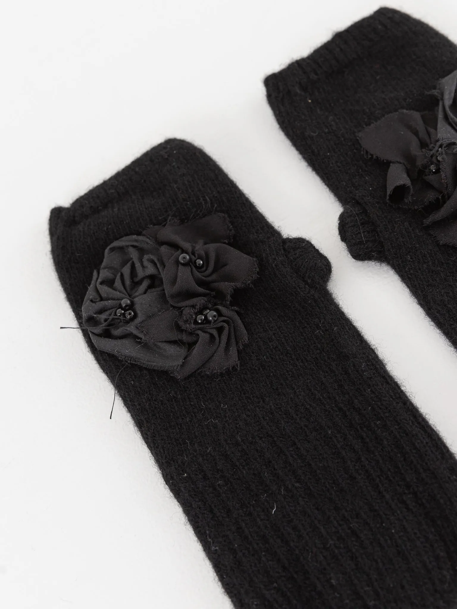 Atelier Inscrire Flower Mittens