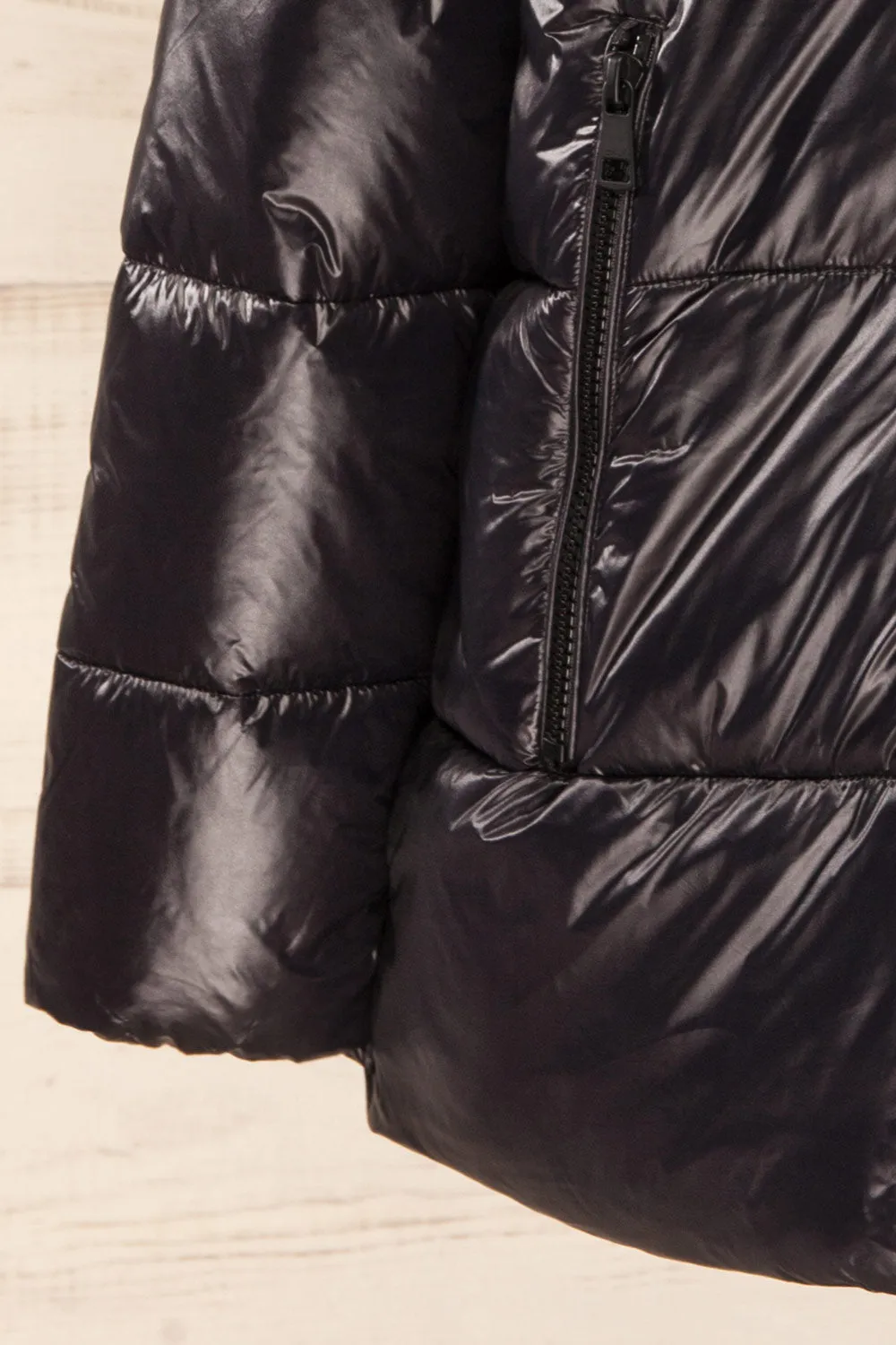 Baidoa Black | Quilted Coat w/ Broad Details