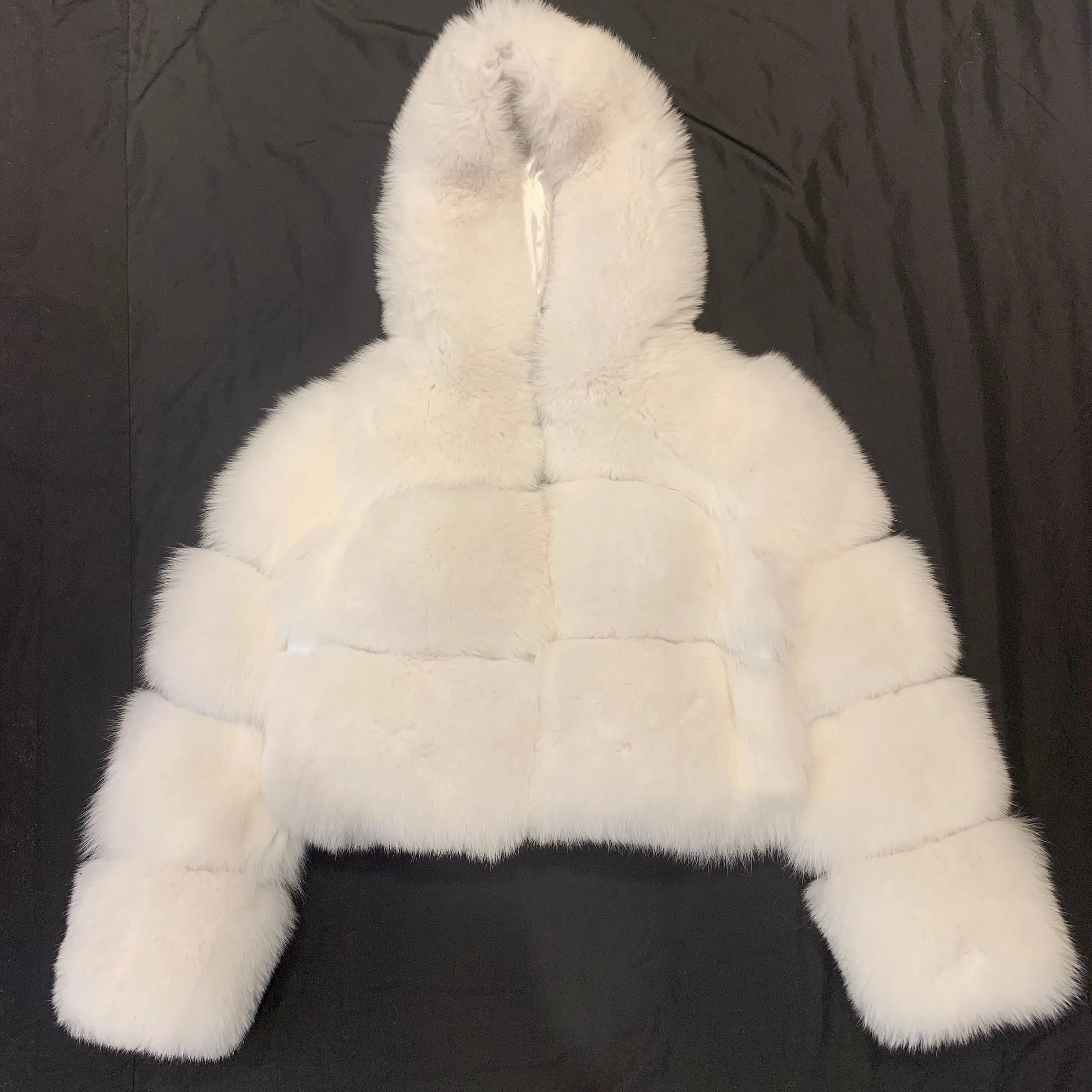 Barya NewYork Women's White Spliced  Arctic Fox Fur Hooded Coat