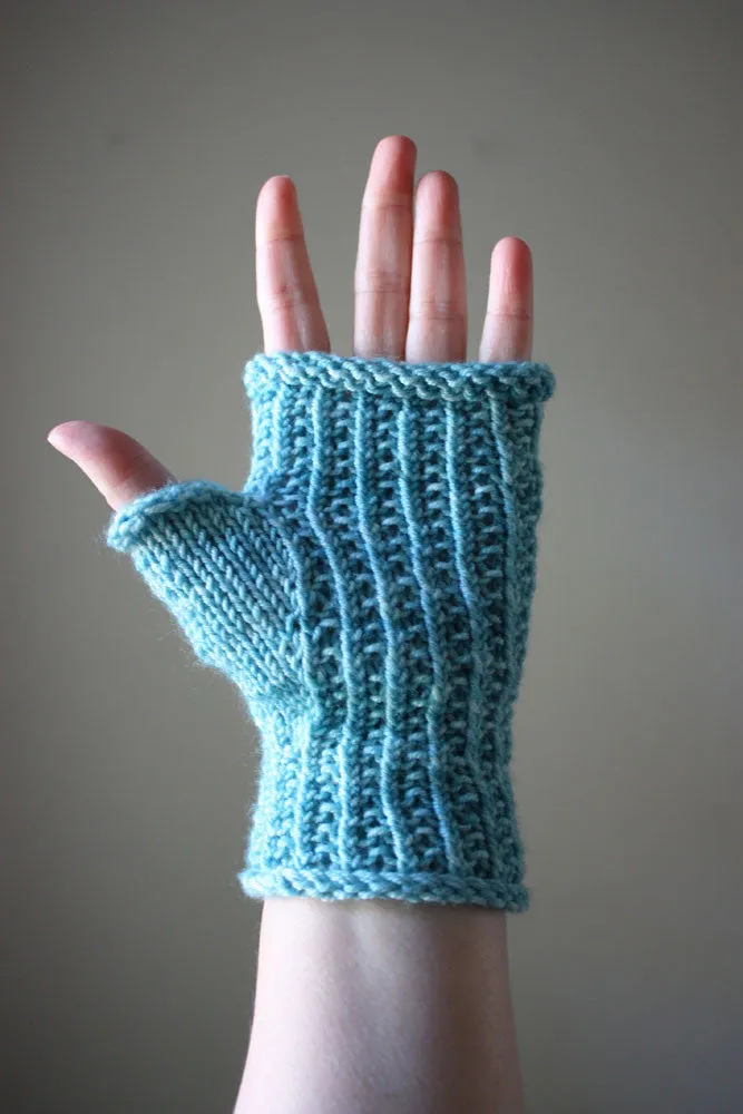 Belgique Fingerless Mittens Knitting Pattern