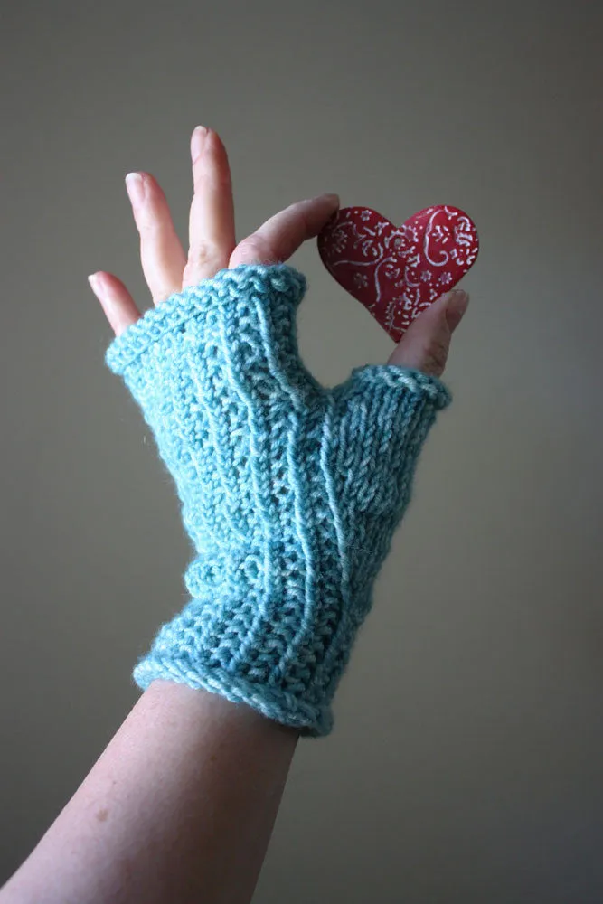 Belgique Fingerless Mittens Knitting Pattern