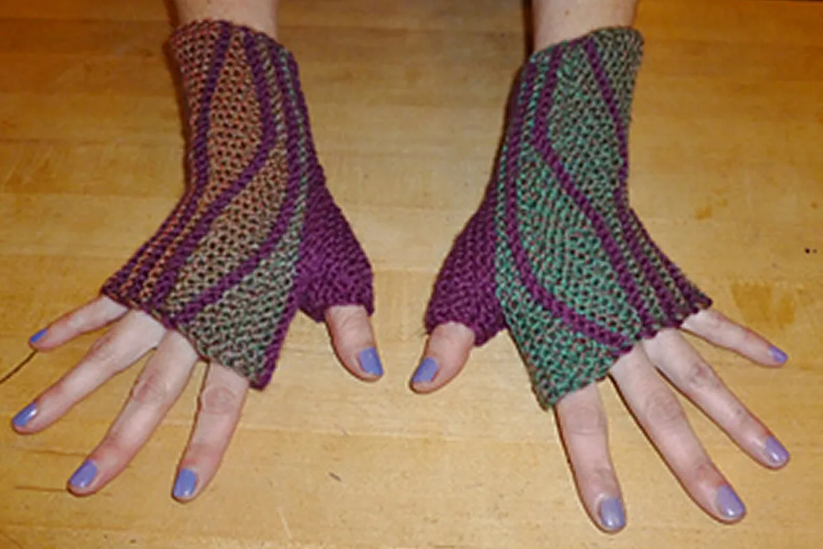 MarinJa Knits Patterns - Leafy Mitts - PDF Download