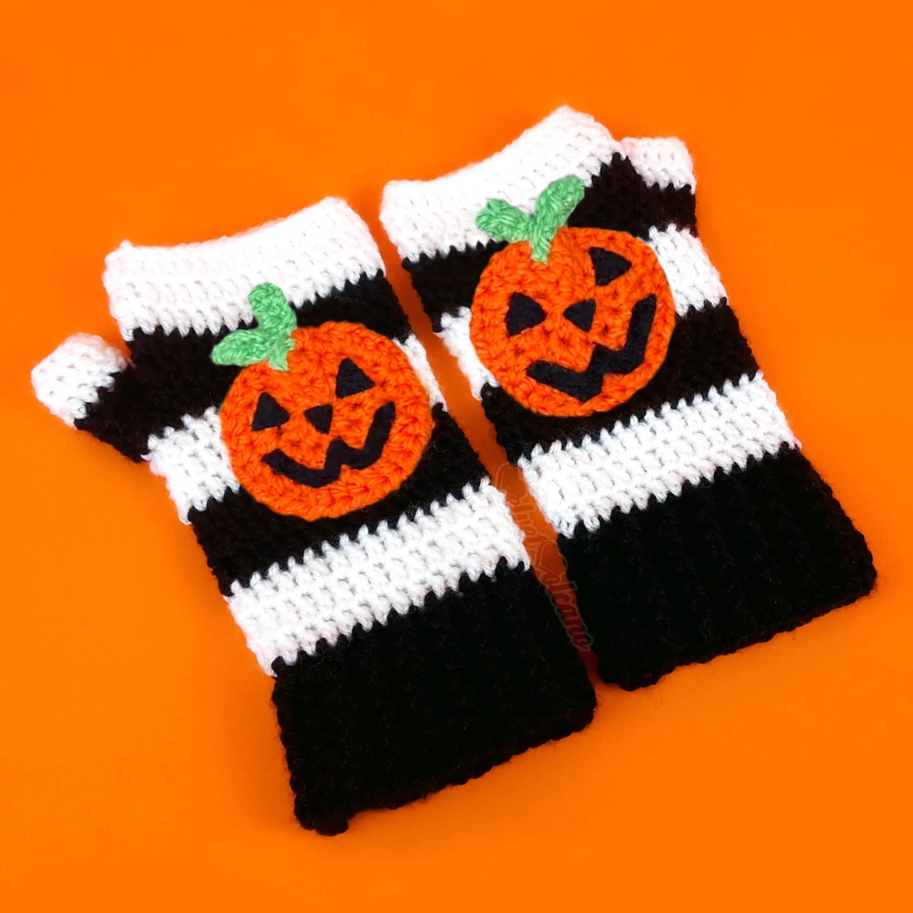 Pumpkin Stripe Fingerless Gloves