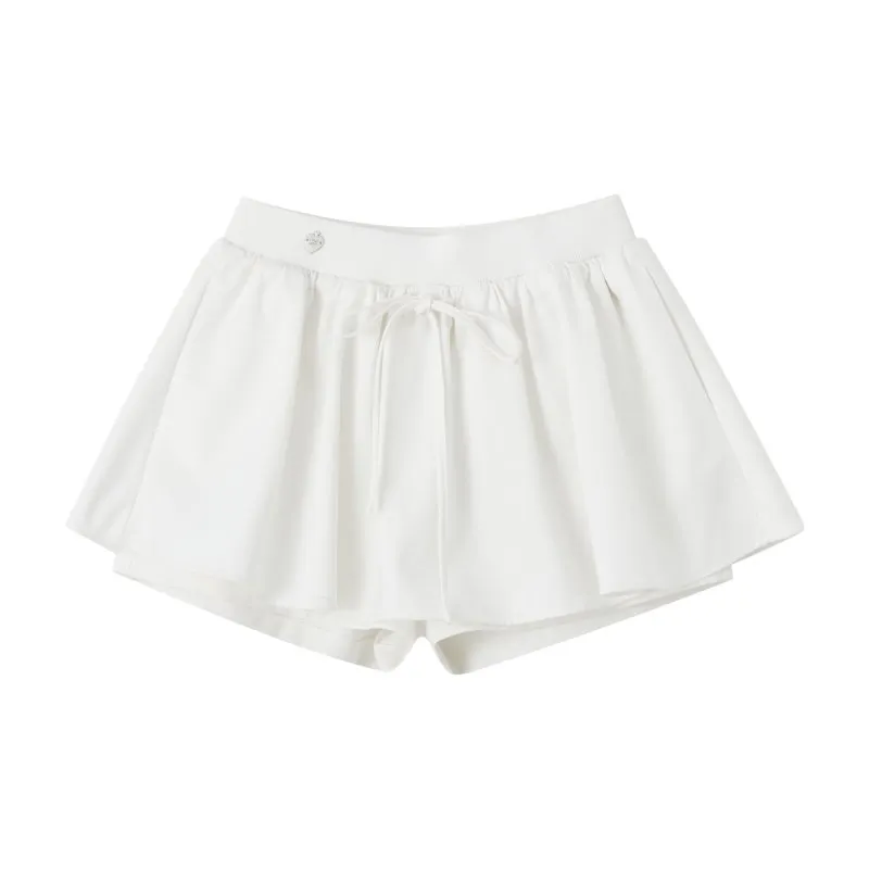 Three-dimensional Puffy Culottes in White