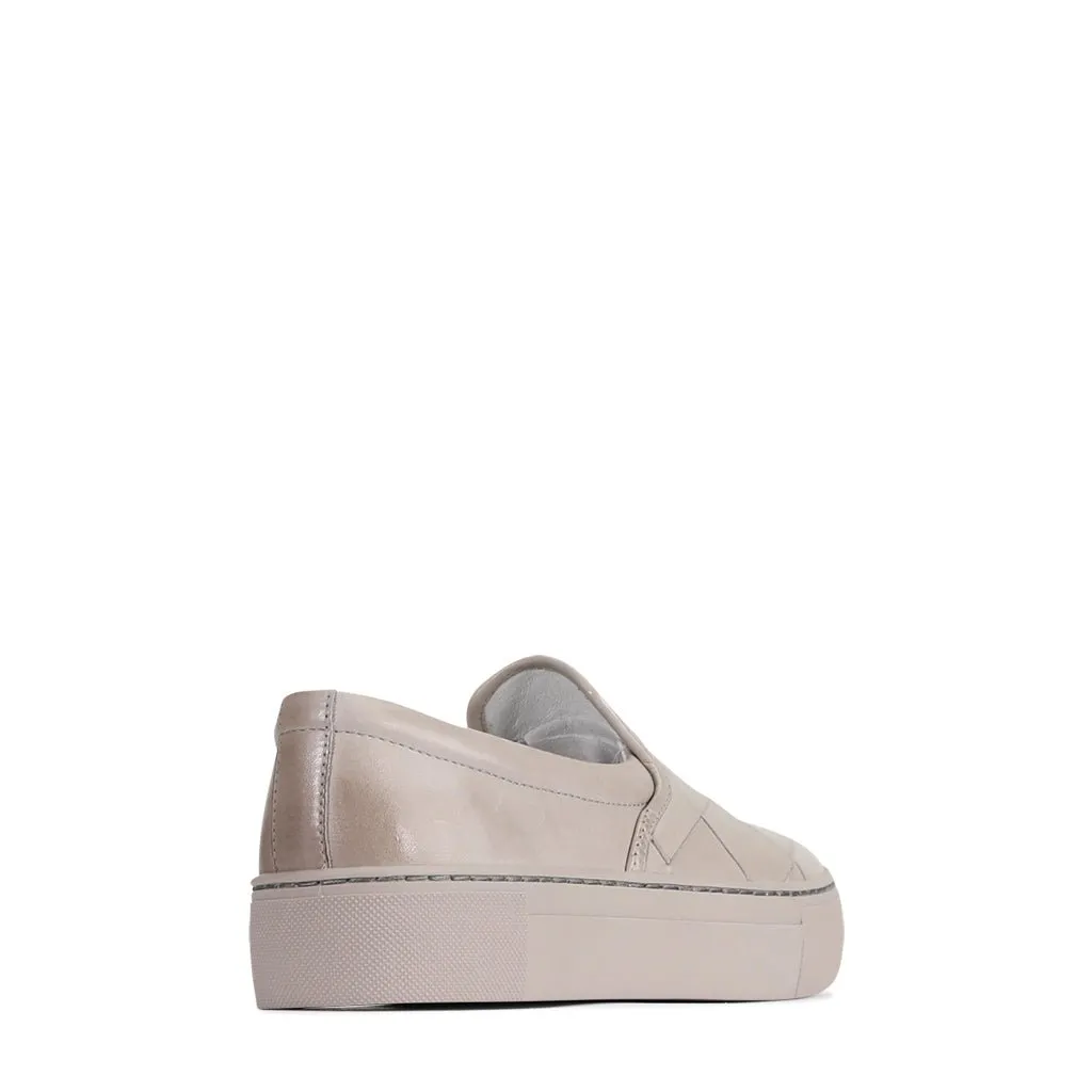 WOVE LEATHER SLIP ON SNEAKER