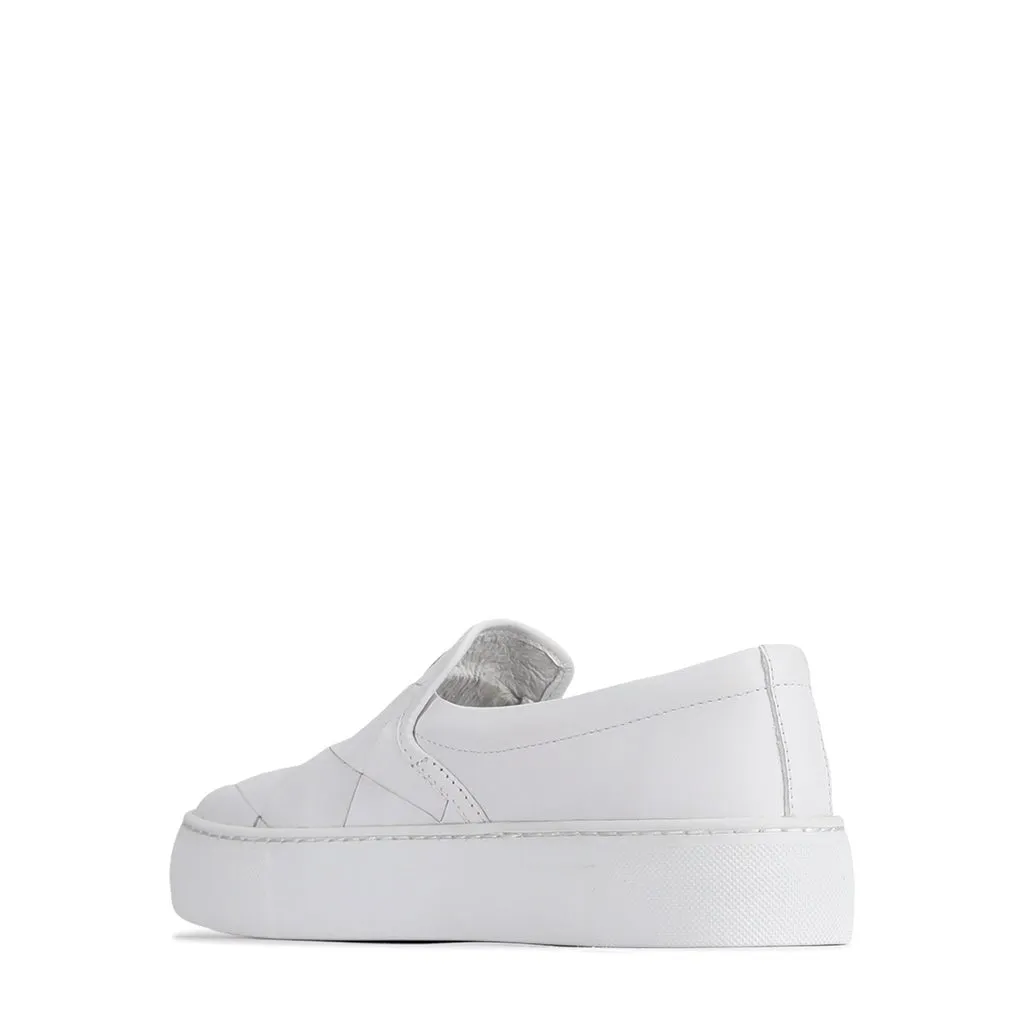 WOVE LEATHER SLIP ON SNEAKER